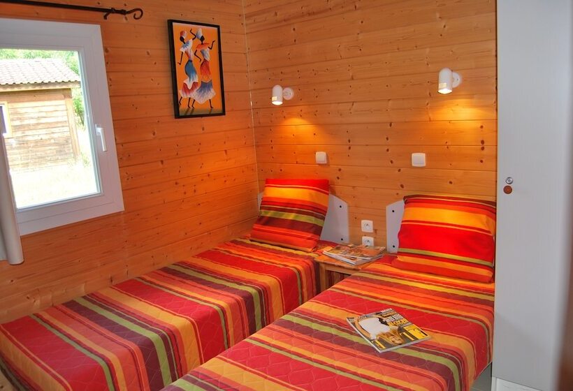 호텔 Lagrange Grand Bleu Vacances   Residence Les Ségalières