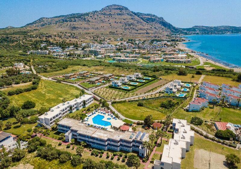 ホテル Lardos Bay