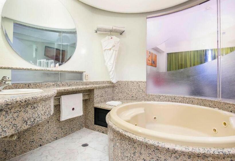 هتل Mandarin Carton