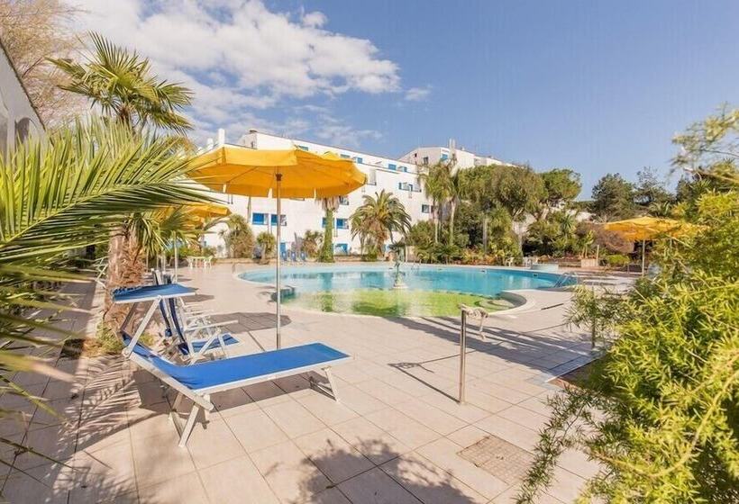 فندق Marina Club