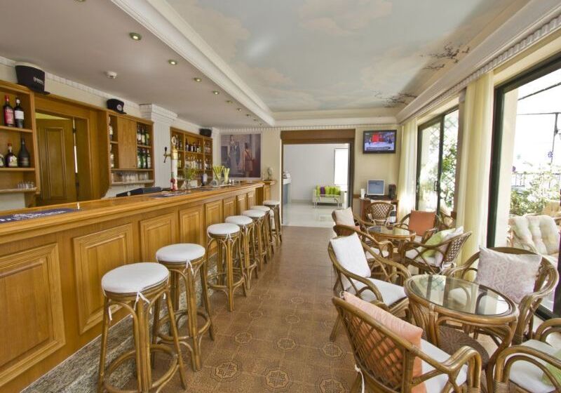 בית מלון כפרי Nafsika