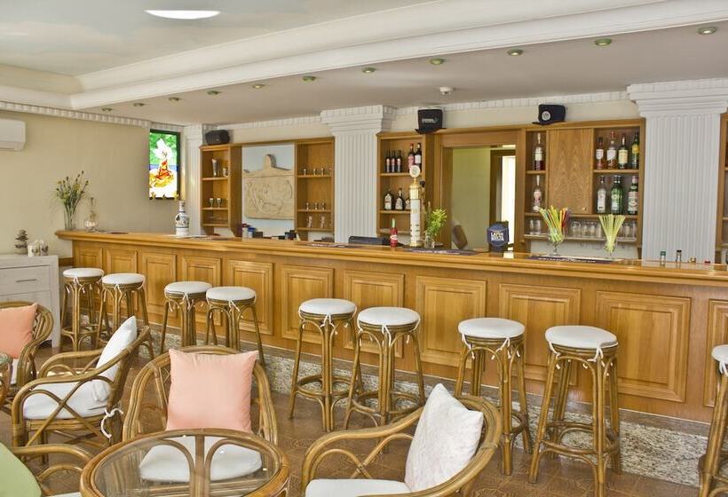 בית מלון כפרי Nafsika