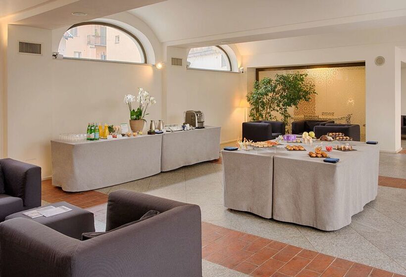 فندق NH Collection Torino Santo Stefano