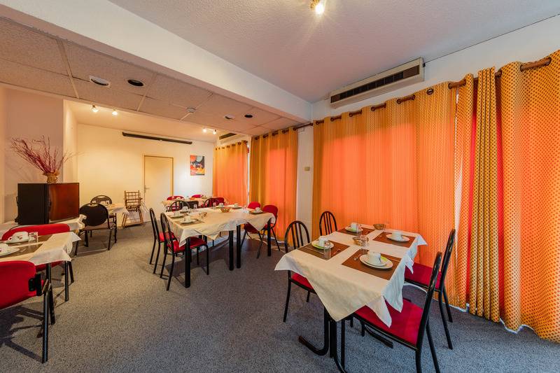 فندق Noemys Viviersdulac