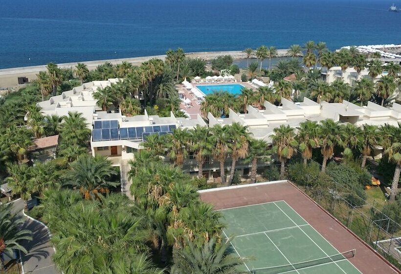 فندق Oscar Resort