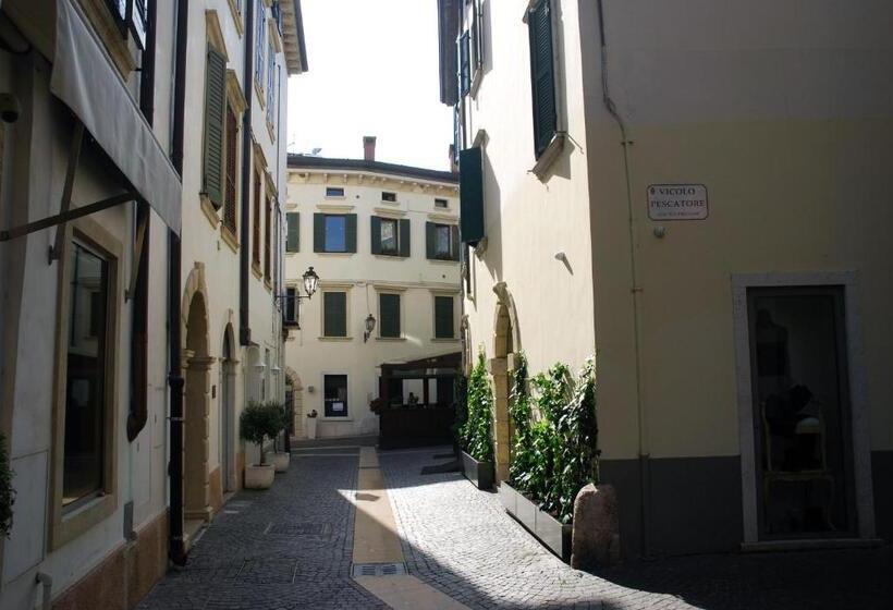 Отель Palazzo Ai Capitani