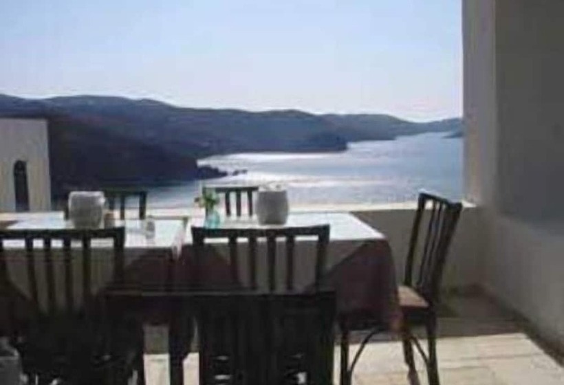 בית מלון כפרי Patmos Paradise