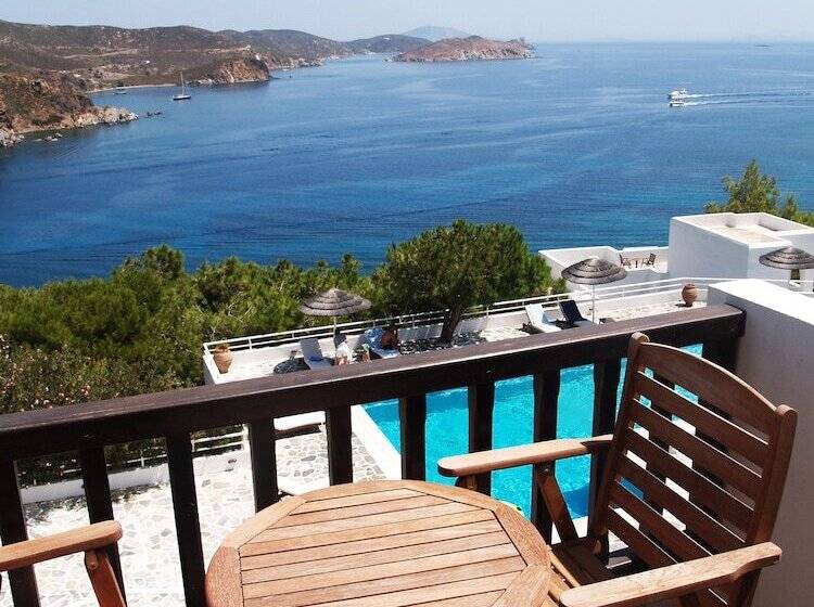 בית מלון כפרי Patmos Paradise