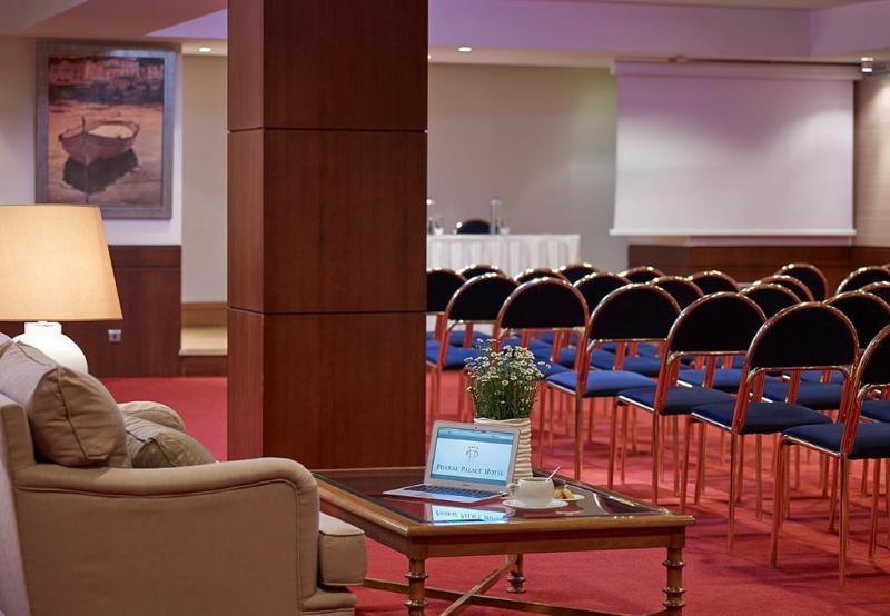 호텔 Pharae Palace