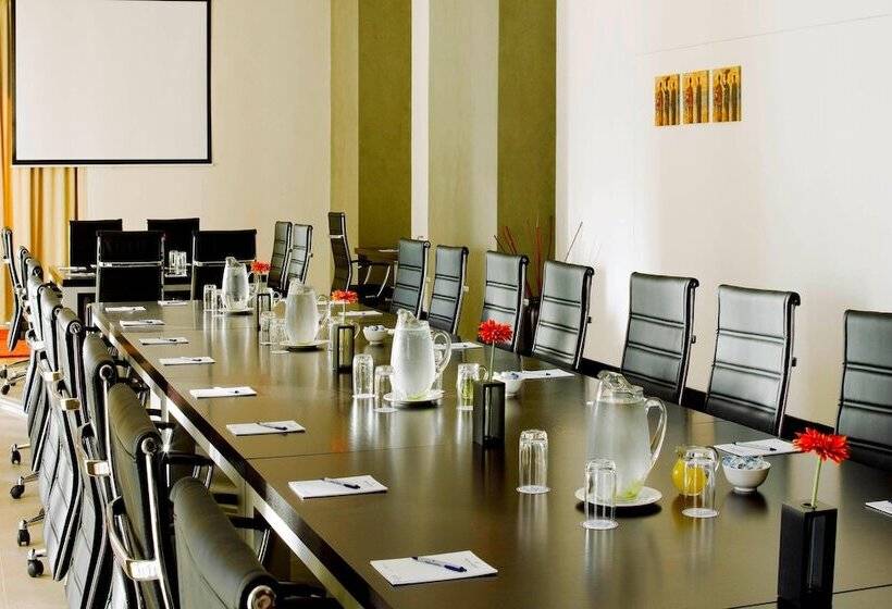 Protea Hotel By Marriott Cape Town North Wharf