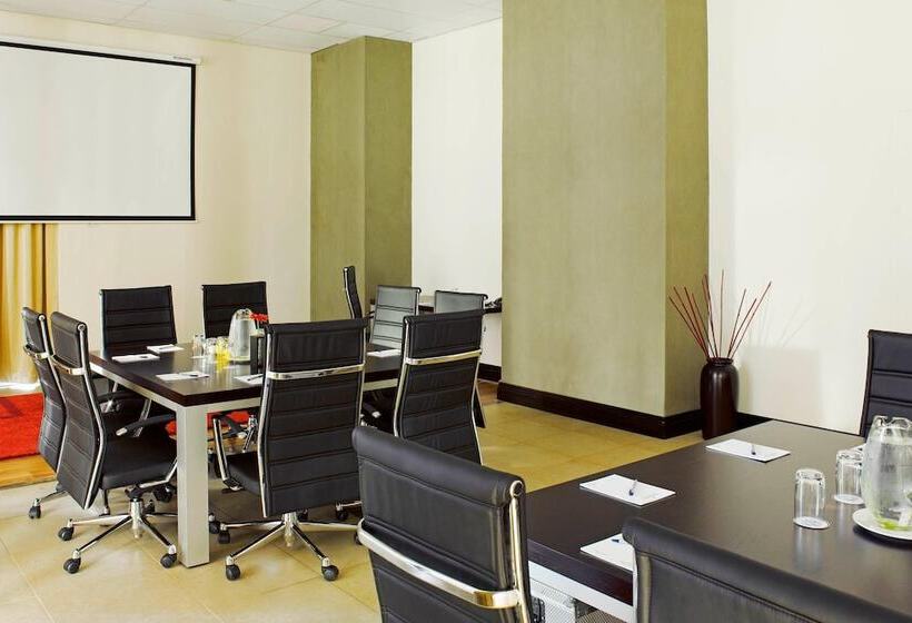 Protea Hotel By Marriott Cape Town North Wharf