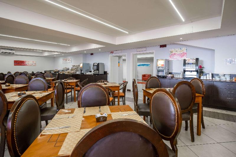 בית מלון כפרי Quality  Rouge Et Noir