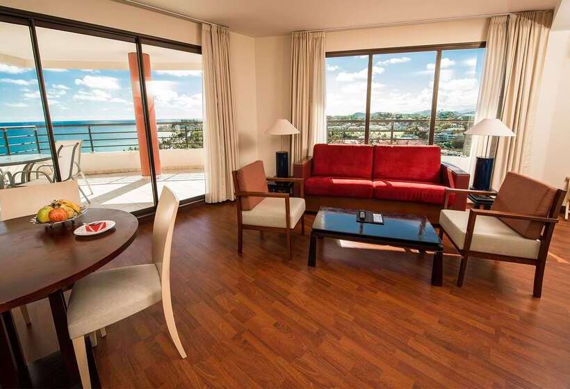 Ramada Hotel & Suites By Wyndham Noumea