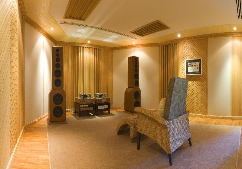 호텔 Rawi Warin Resort And Spa Sha Extra Plus