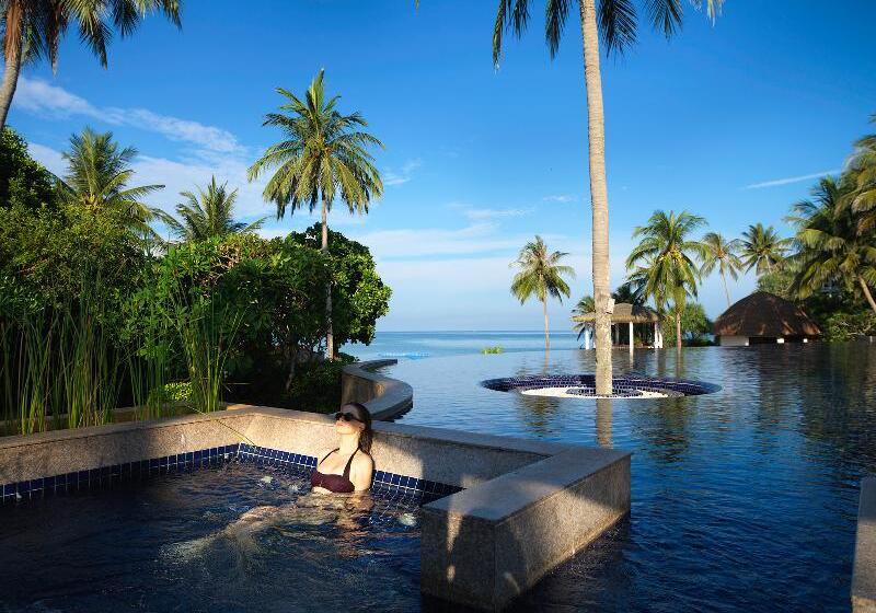 호텔 Rawi Warin Resort And Spa Sha Extra Plus