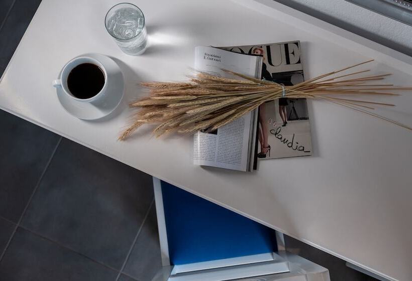 酒店 Rivari Santorini