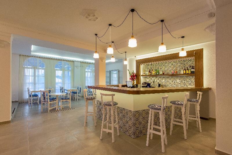 هتل Rivari Santorini