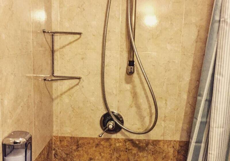 בית מלון כפרי Robinson