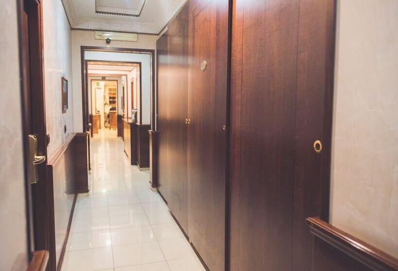 בית מלון כפרי Robinson