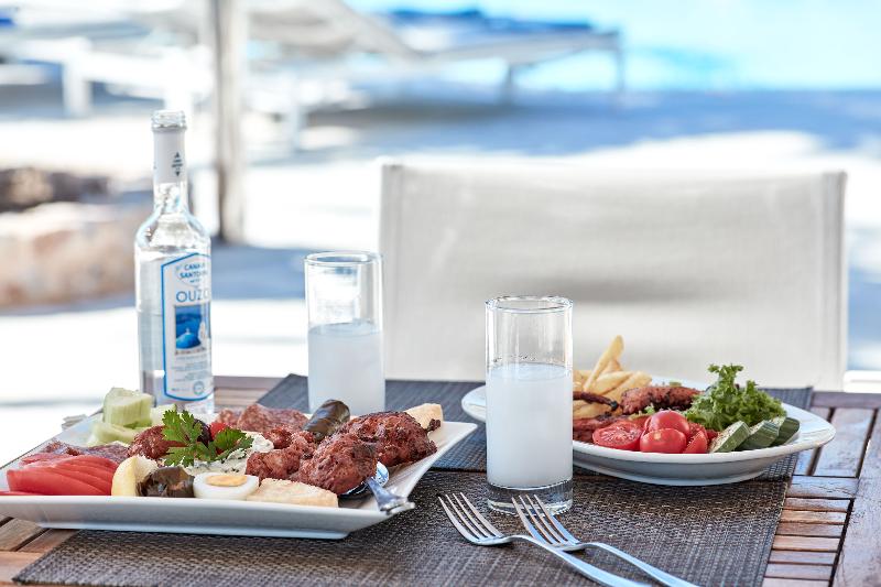 فندق Santo Miramare Beach Resort