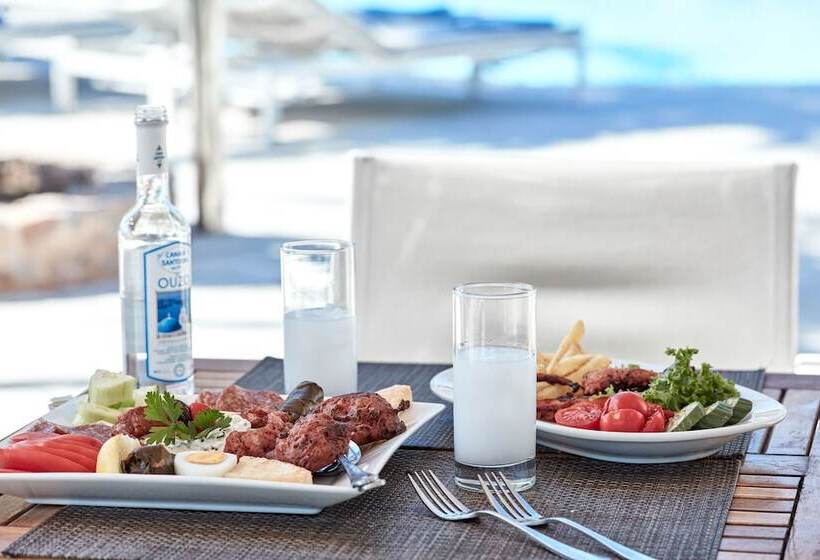 Отель Santo Miramare Beach Resort