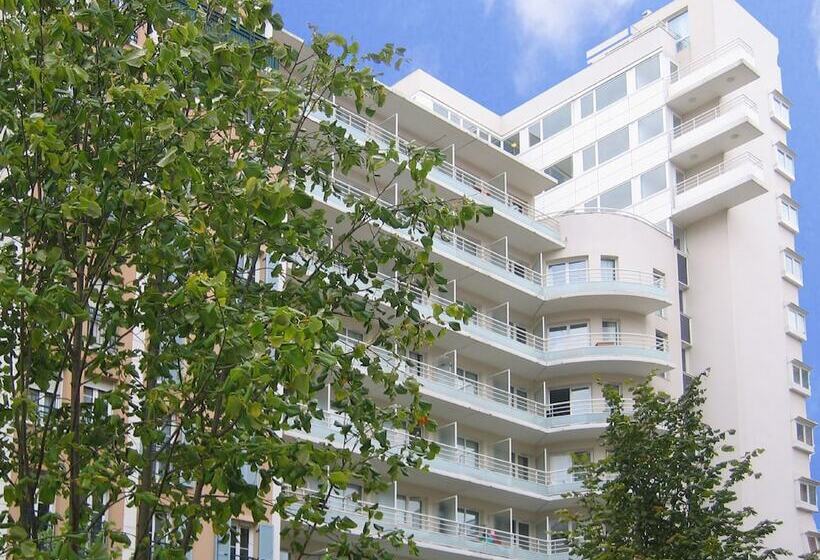 בית מלון כפרי Sejours & Affaires Courbevoie Grande Arche