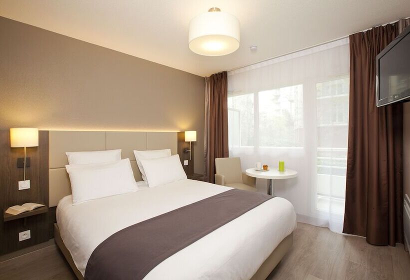 בית מלון כפרי Sejours & Affaires Courbevoie Grande Arche