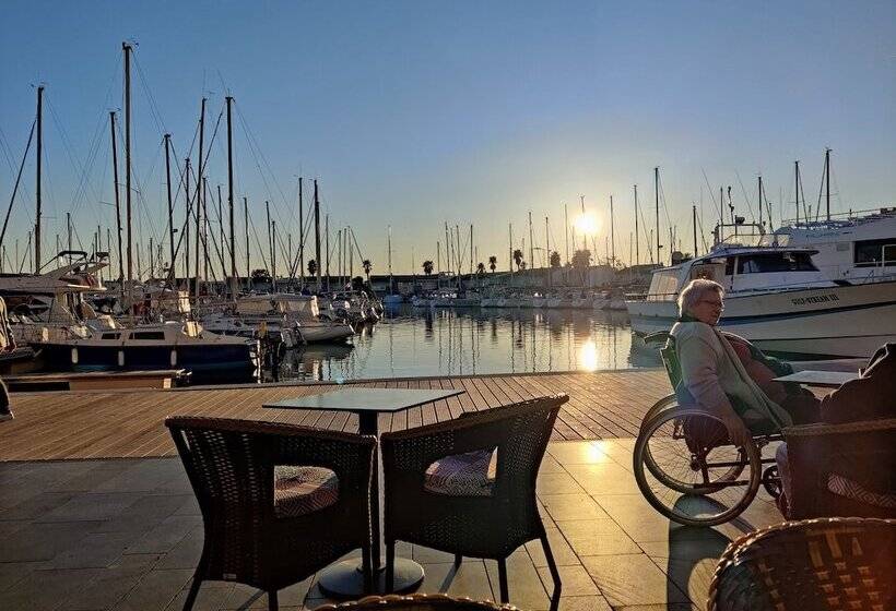 בית מלון כפרי The Originals City, Hôtel L Hippocampe, Sète Balaruc Le Vieux
