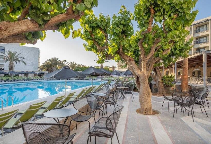 فندق Sol by Meliá Marina Beach