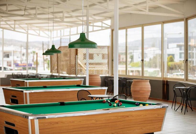 فندق Sol by Meliá Marina Beach