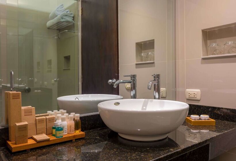 هتل Sonesta Posadas Del Inca Puno