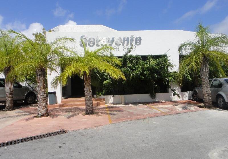 Sotavento Hotel & Yacht Club