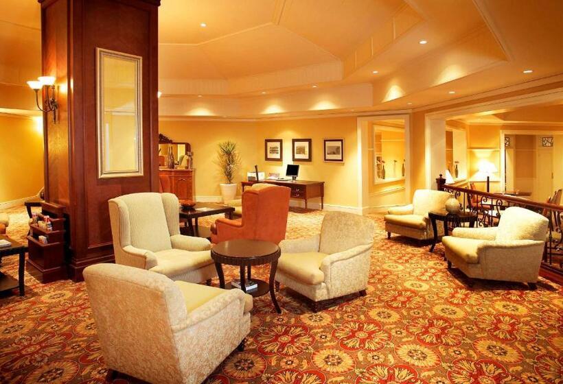 Отель Southern Sun Bloemfontein