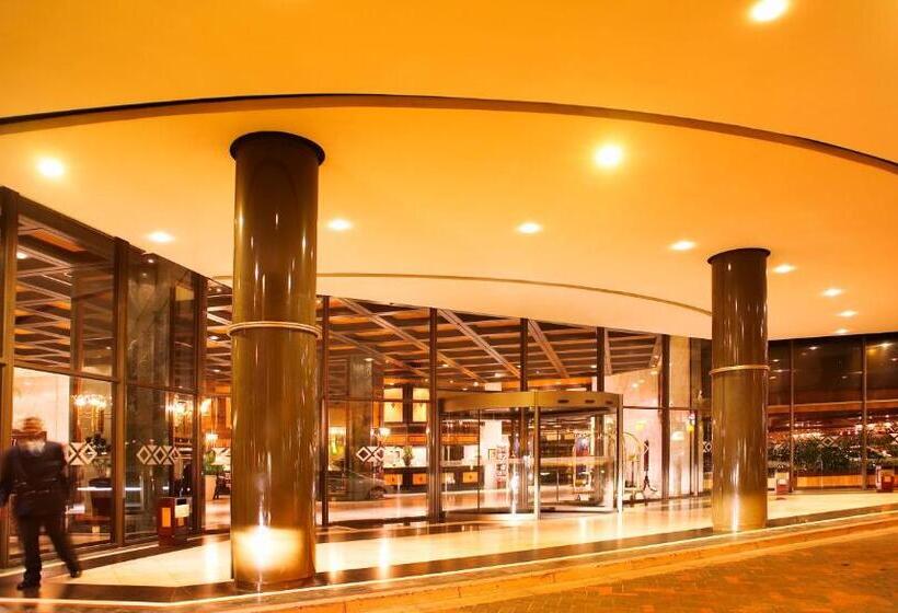 בית מלון כפרי Southern Sun Cape Sun