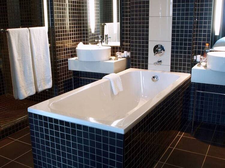 Отель Southern Sun Rosebank, Johannesburg