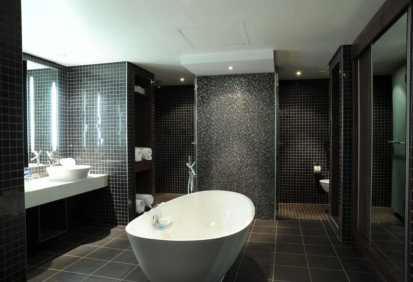 Отель Southern Sun Rosebank, Johannesburg