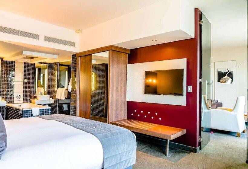 Отель Southern Sun Rosebank, Johannesburg