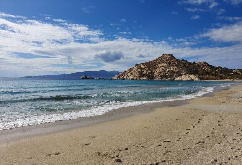 Отель Naxos Summerland Resort