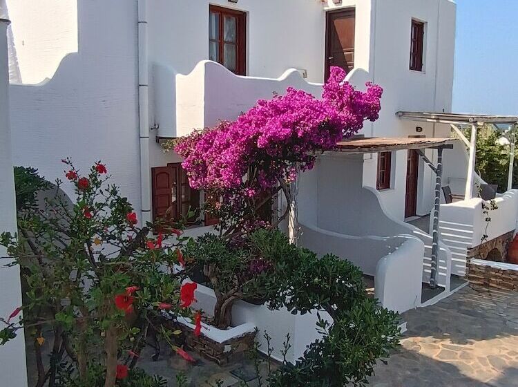 Отель Naxos Summerland Resort