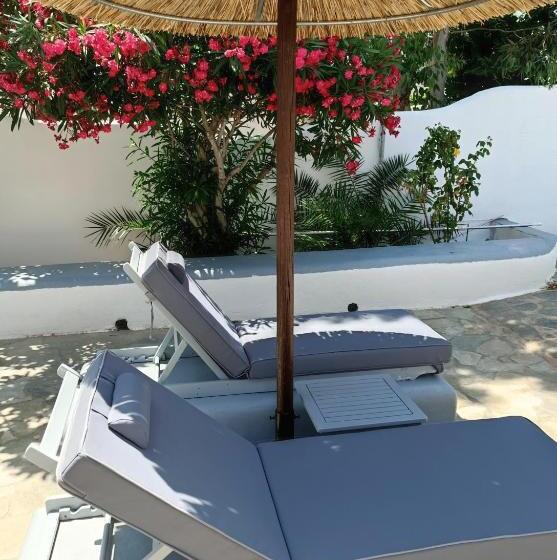 Отель Naxos Summerland Resort