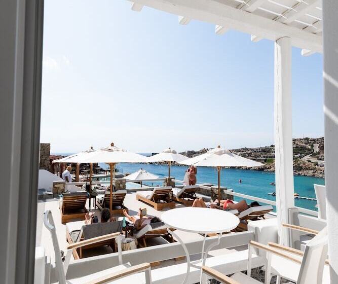 فندق Super Paradise