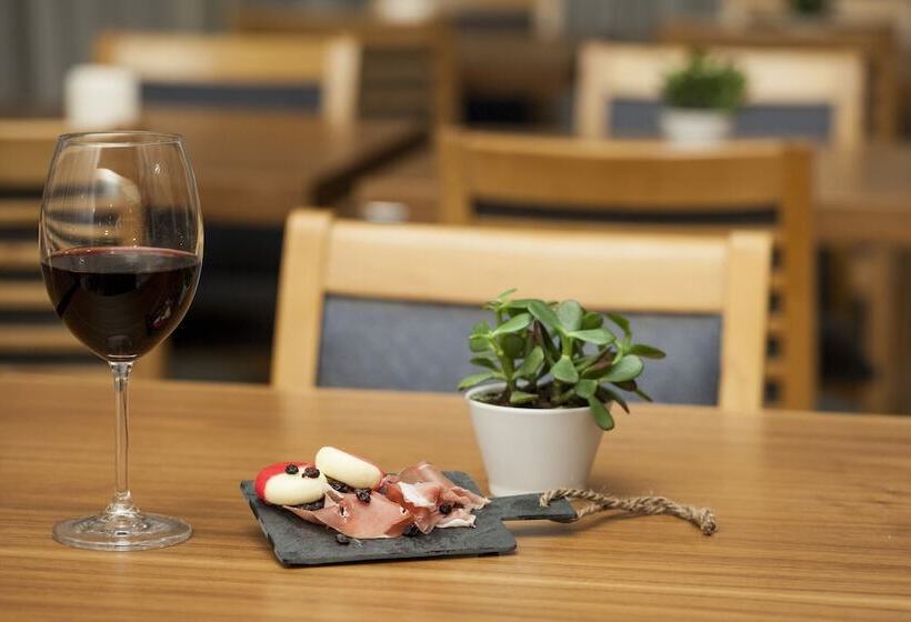 בית מלון כפרי Telioni