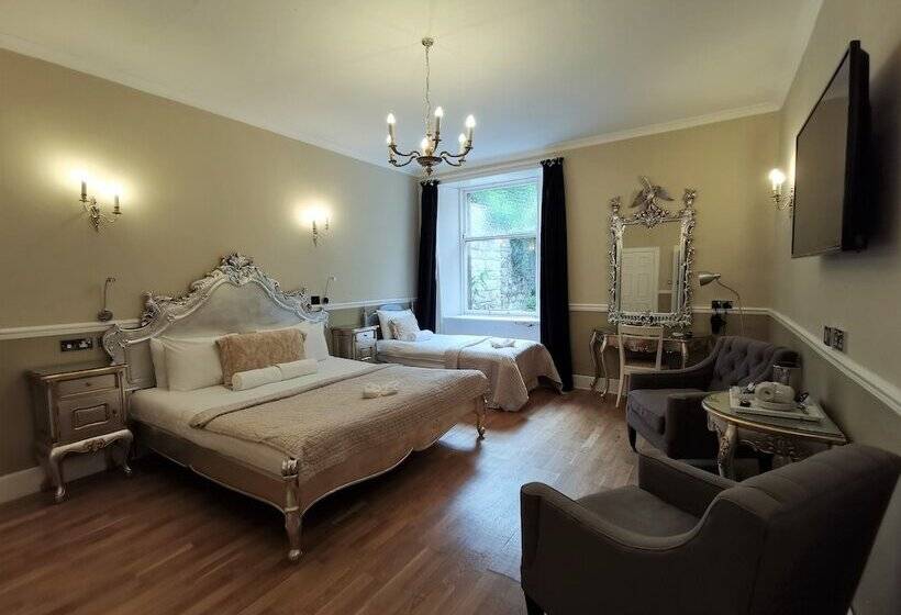 ホテル The Haymarket Lairg