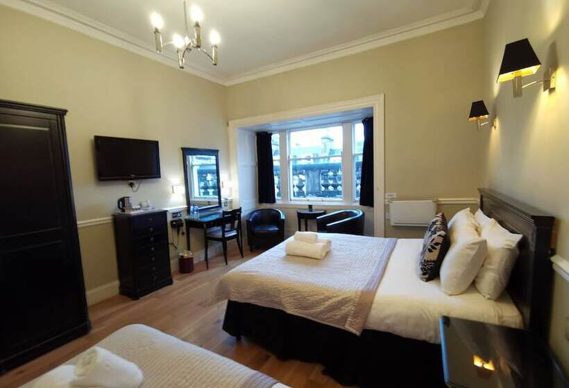 ホテル The Haymarket Lairg