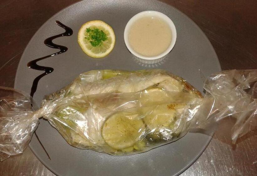 ホテル The Originals City, Hôtel Alizéa, Le Mans Nord