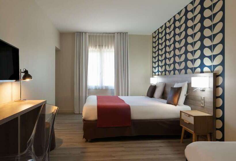 Отель The Originals City, Hôtel La Saulaie, Saumur Ouest