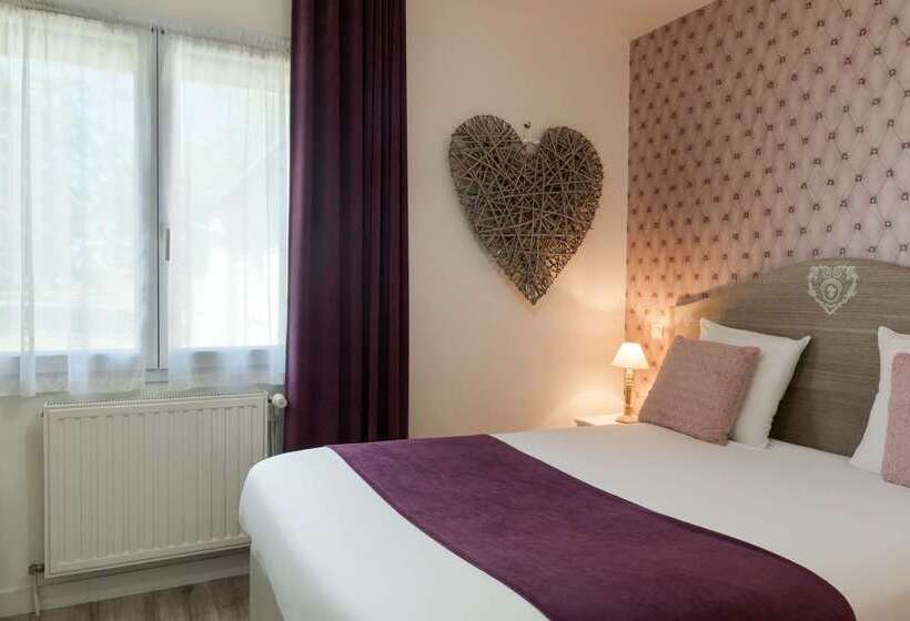 Отель The Originals City, Hôtel La Saulaie, Saumur Ouest