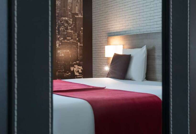 Отель The Originals City, Hôtel La Saulaie, Saumur Ouest