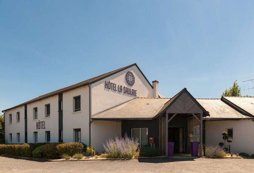 Отель The Originals City, Hôtel La Saulaie, Saumur Ouest