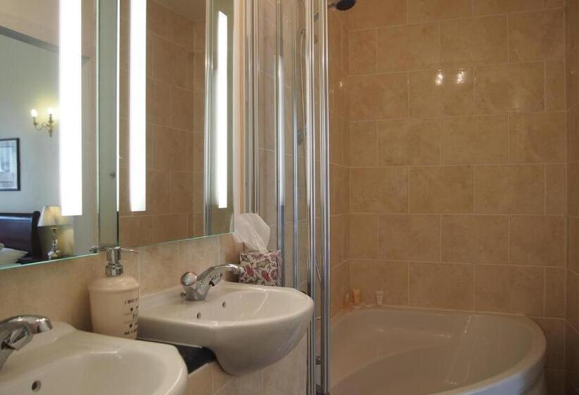 בית מלון כפרי Thistle